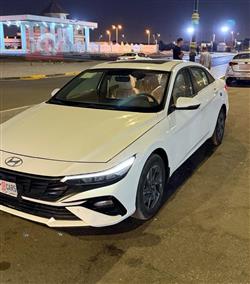 هیوندای ئەلەنترا